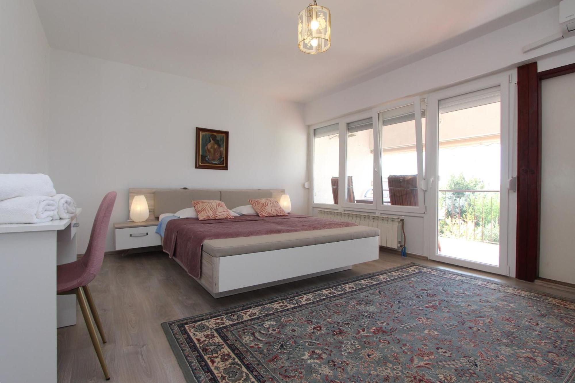 Rooms And Apartments Dino Ровінь Екстер'єр фото